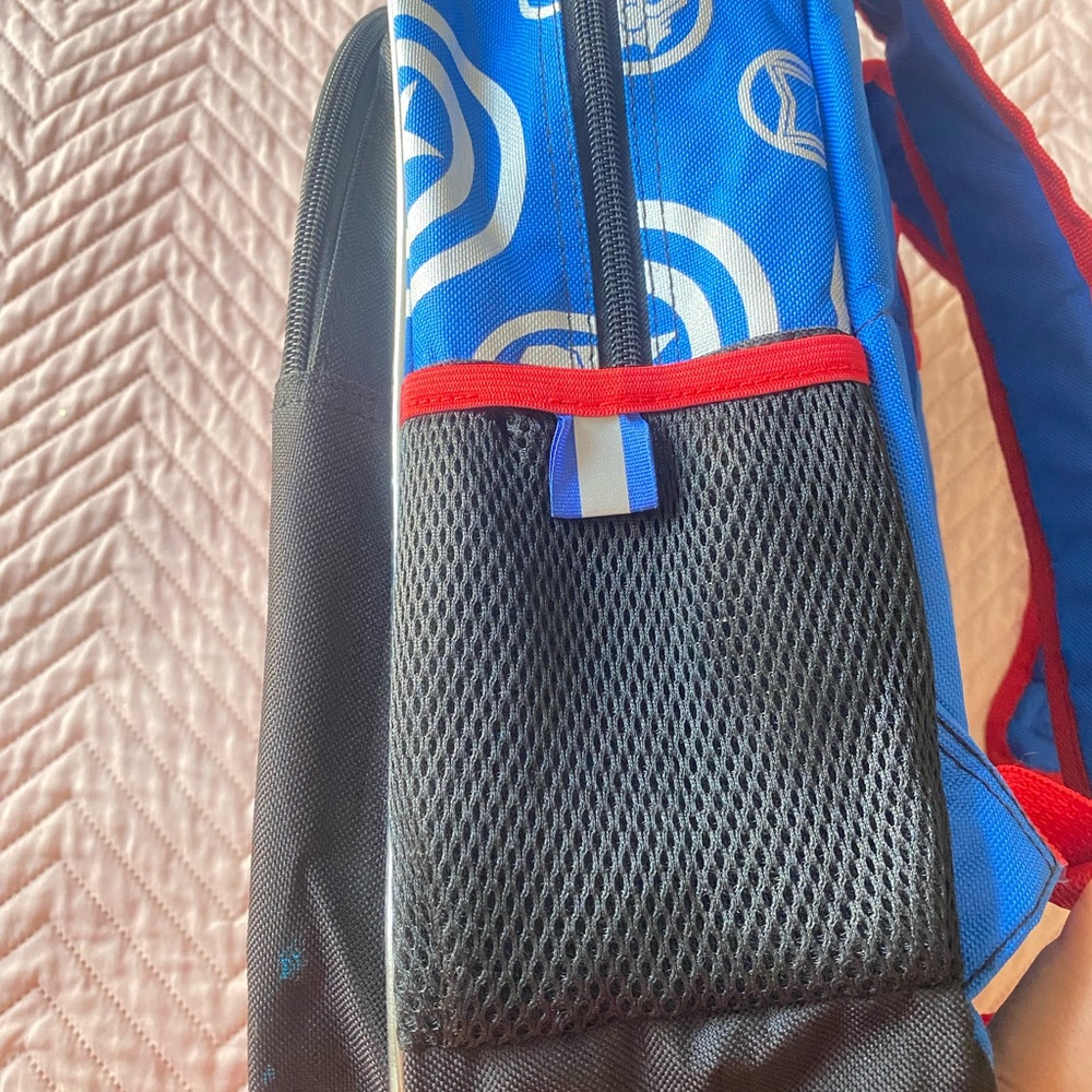 School backpack - Picture 3 of 5